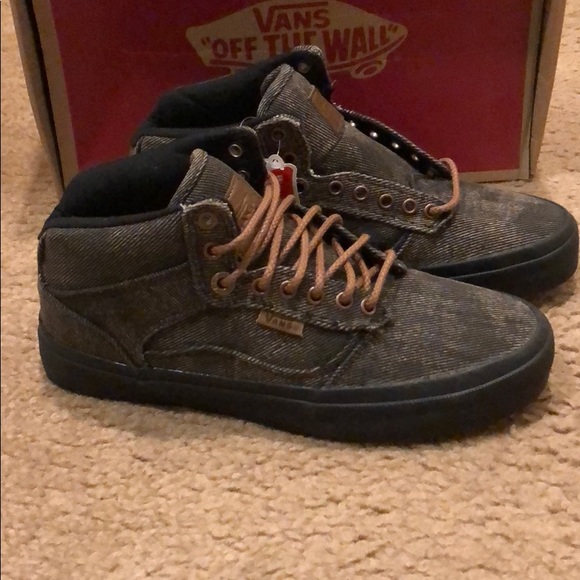 Acid Denim Bedford + Vans - Picture 2 of 4